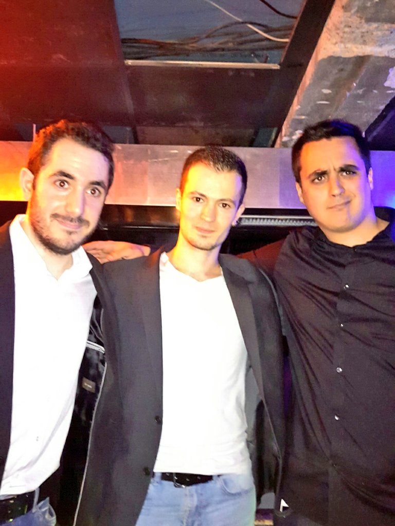 GamersAssembly's tweet photo. Encore un immense merci à @IamCrvor et @GardoumLoL pour leur commentaire exceptionnel ! #Lol #GAparty https://t.co/jT3Ab3F4no