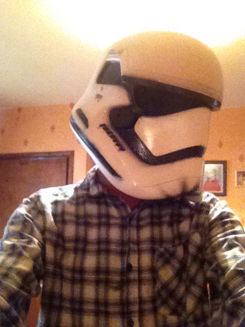 JamesHowgatefx's tweet photo. New Stormtrooper Helmet. Full resin cast, painted and foamed out by myself. https://t.co/5XRty2nx0Z