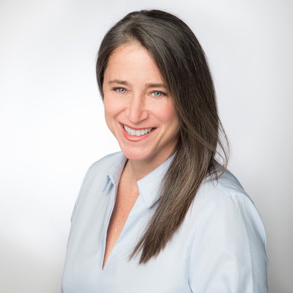 Excited to have Sandi Richter Cooper as BC's new Film Commissioner &amp; Director of Production Services! <a href="/Deadline/">Deadline</a> ow.ly/ImBB30apLvD