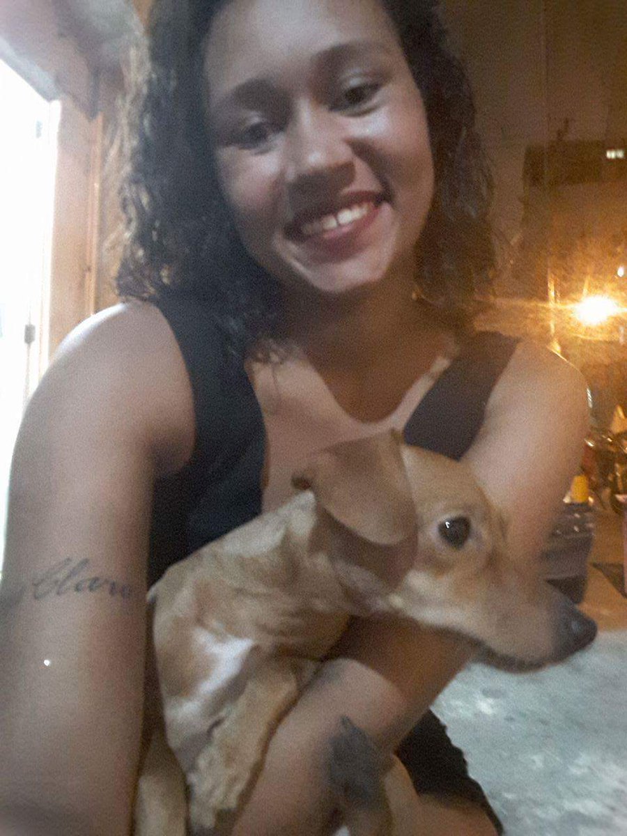 PaollaNascimeto's tweet photo. Aoo vivo com a minha bebê❤❤❤🐕 https://t.co/6TkXqddctQ