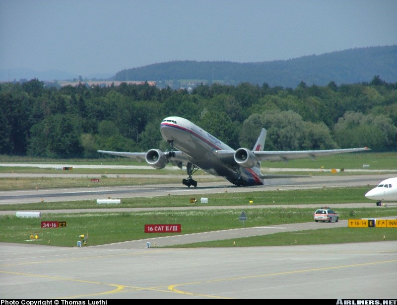 spotting_world's tweet photo. An MAS 777-200ER suffering a tail strike at Zurich in 2004. Photo by Thomas Luethi https://t.co/l8u1B23teg