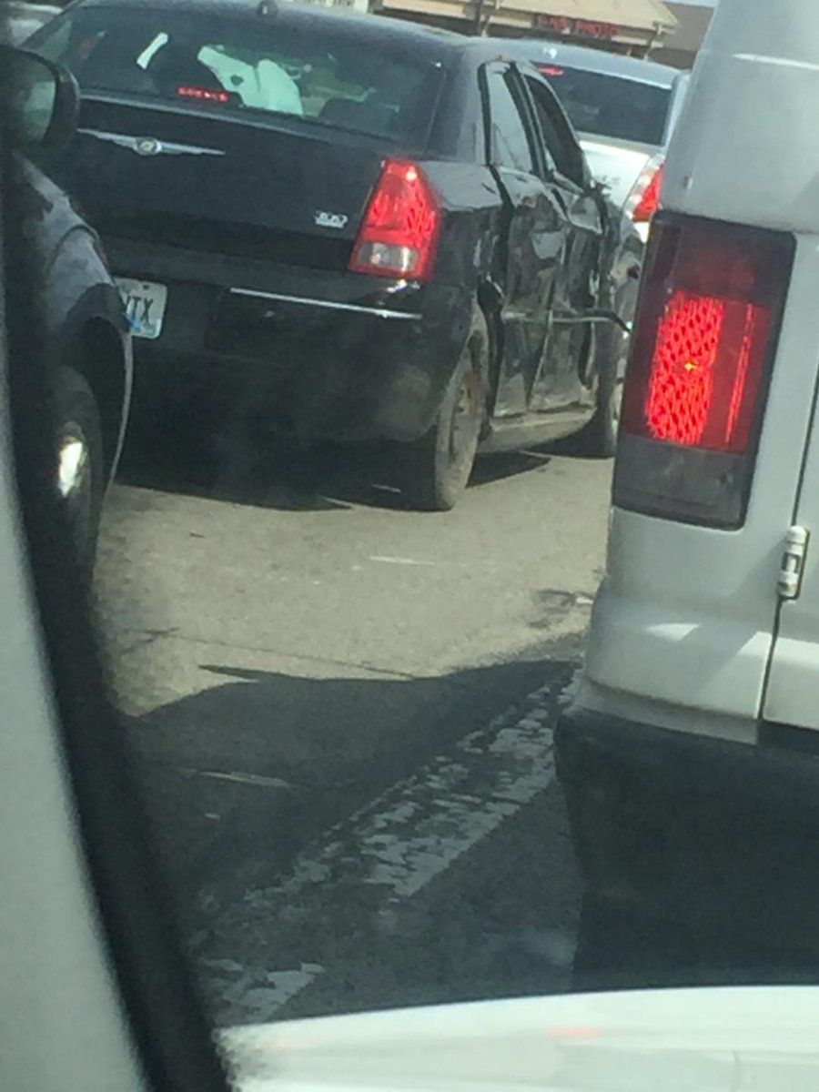 HamiltonTwpPD's tweet photo. This vehicle is wanted for hit &amp; run. Last seen near Fields Ertel. Call 513.925.2525 or @CincyPD_3523040 @Local12 @WLWT @WCPO @FOX19 https://t.co/dRQzgi7ujW
