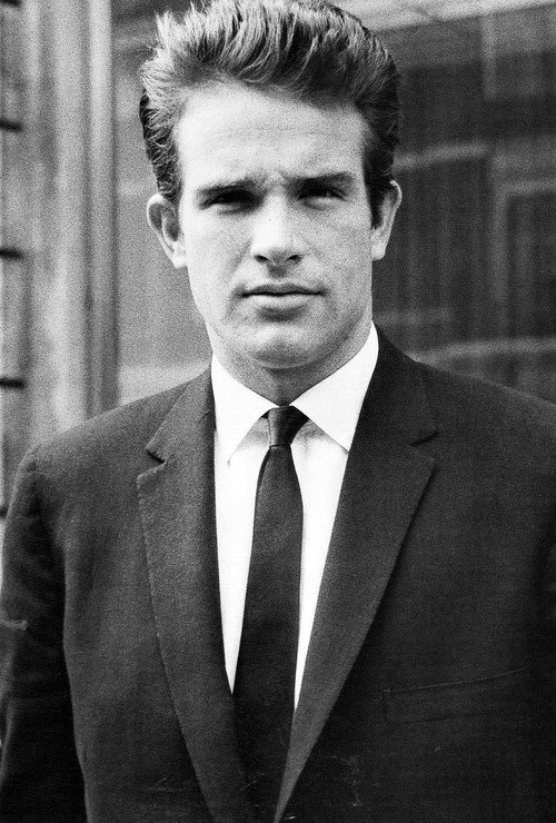   Happy Birthday, Warren Beatty! 