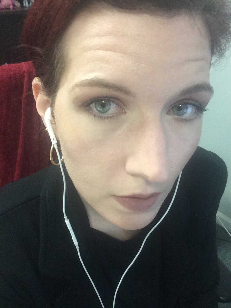 chronicpretty's tweet photo. Somber little office creature. Felt @grav3yardgirl-inspired today: wearing mostly #swampqueen makeup by @tartecosmetics. Easy on skin + fun. https://t.co/8MH5RCCz9M