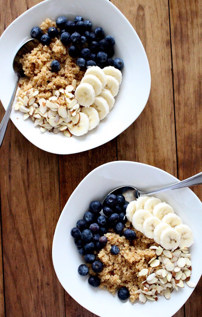 decooper2008's tweet photo. When did a sweet roll become a breakfast option. 😐😱#veganfood #plantbased #quinoabowls #nonprocessedfoods #breakfastoption #healthy https://t.co/ARuJ7faie4
