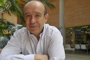 LaOvacionMadrid's tweet photo. El nuevo Artículo de Opinión de Manolo Laguna. "Un país de Locos". 
¿Dónde ve la diferencia?
https://t.co/2J4f9rakkV https://t.co/3Q9Xb18ge2