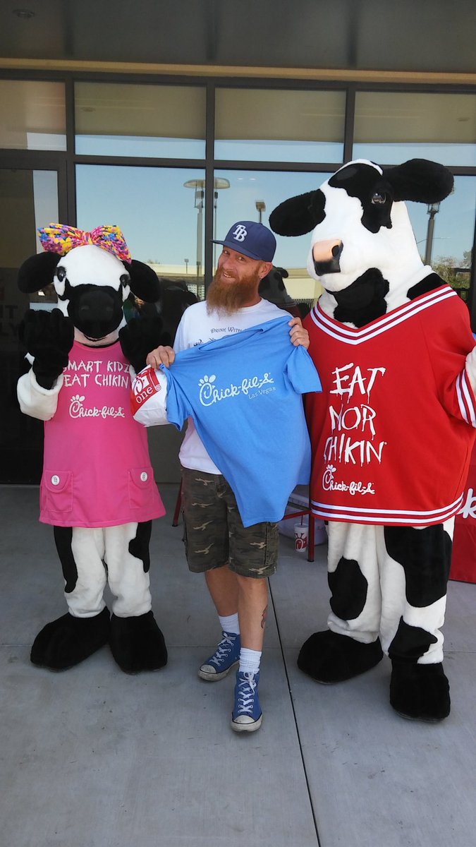 skratchcomedy's tweet photo. I love you @ChickfilA &amp; my new T-shirt! Great service as always! Thank you!! #GrandOpening #LasVegas #EatMorChikin #FloridaBoy https://t.co/pR8sUQ9t8V