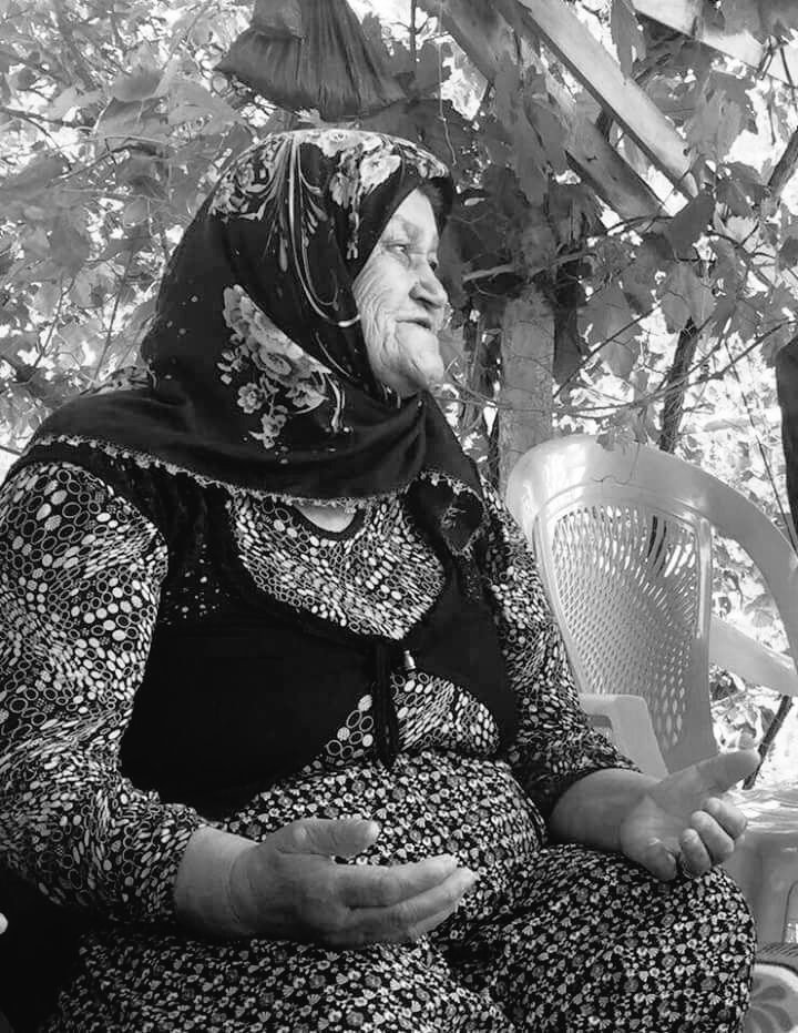 Ömer Halisdemir gibi şeref timsali bir kahraman yetiştiren anamızı bu mübarek gecede kaybettik. Allah'tan rahmet diliyorum. Başımız sağolsun