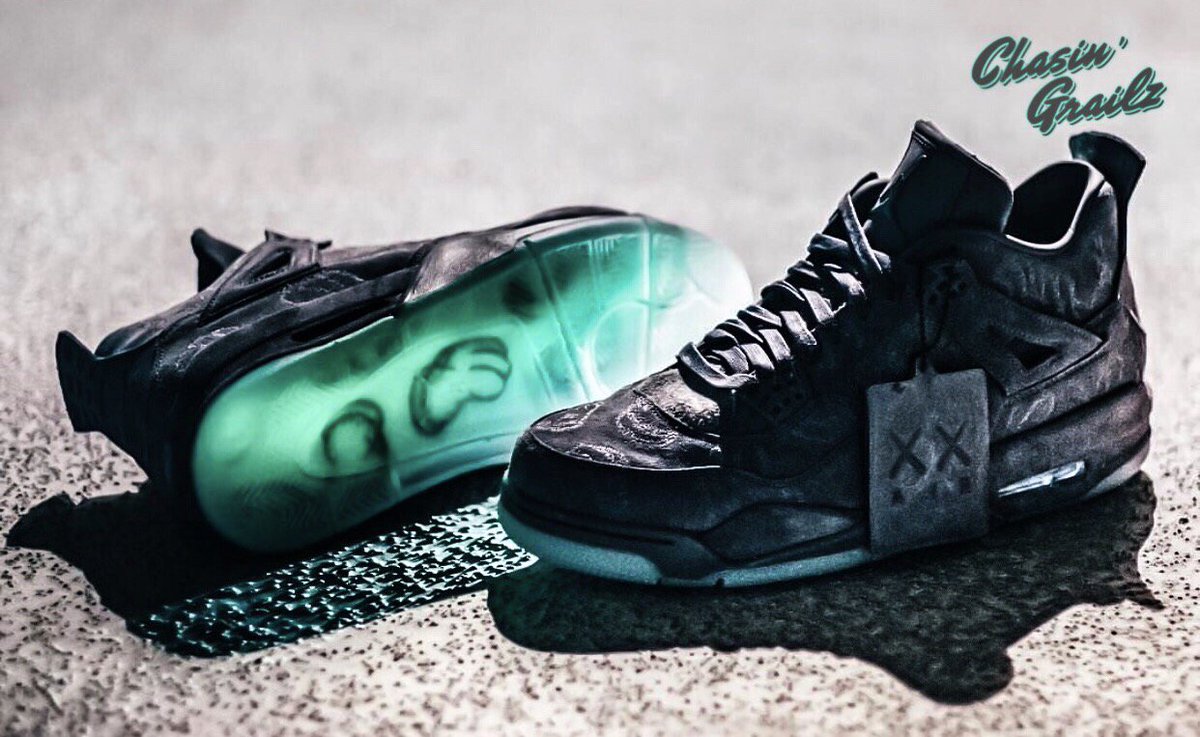 chasingrailz's tweet photo. REVIEW COMING SOON:
KAWSxAIRJORDAN IV "X_X"
#DTH2FMZ #KAWS #AIRJORDAN  #RETROJORDAN #AJIV #MARCHMADNESS  #FINALFOUR https://t.co/I7IN2LOM7K