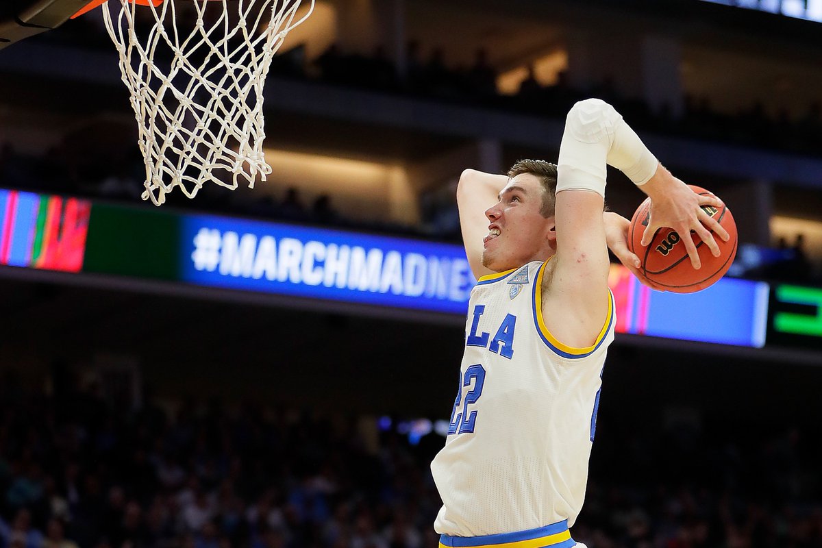 br_CBB's tweet image. UCLA's TJ Leaf declares for the NBA draft ble.ac/2mTR83k
