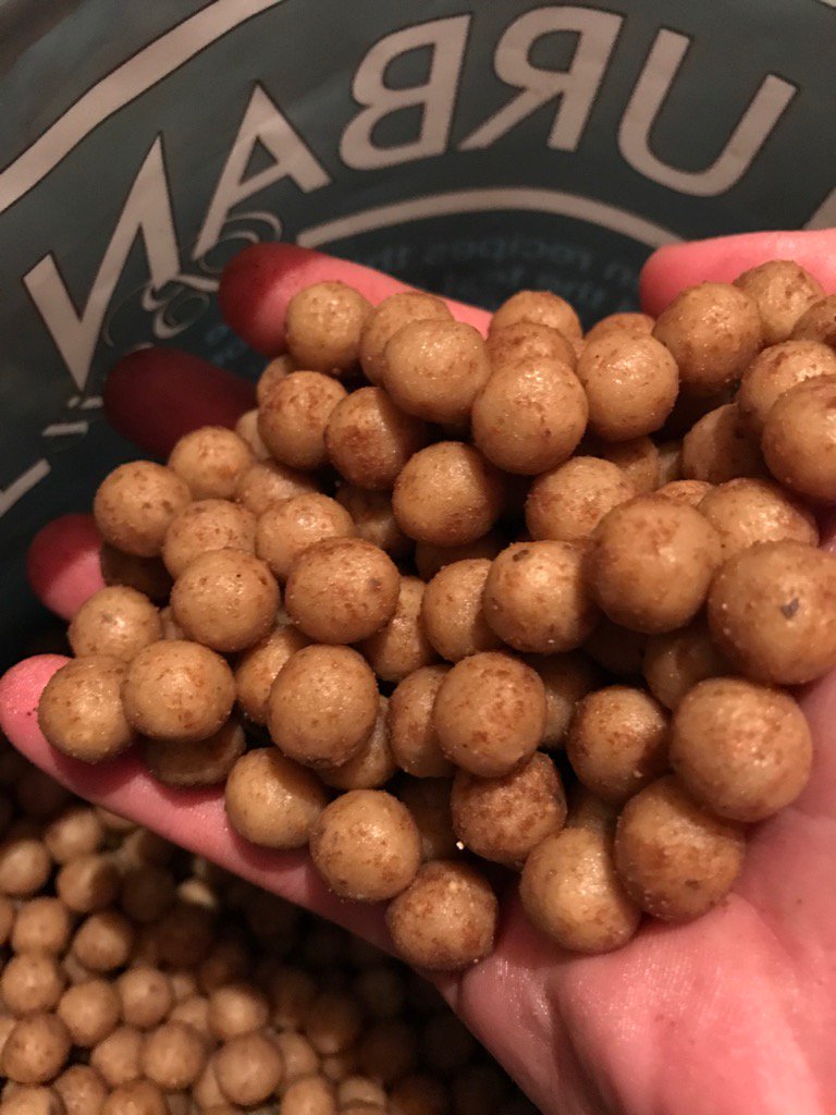 5kg of these ones maturing up since Tuesday, glugged and dusted in Liver Cracker. Side note, iPhone 7 camera SHITE!