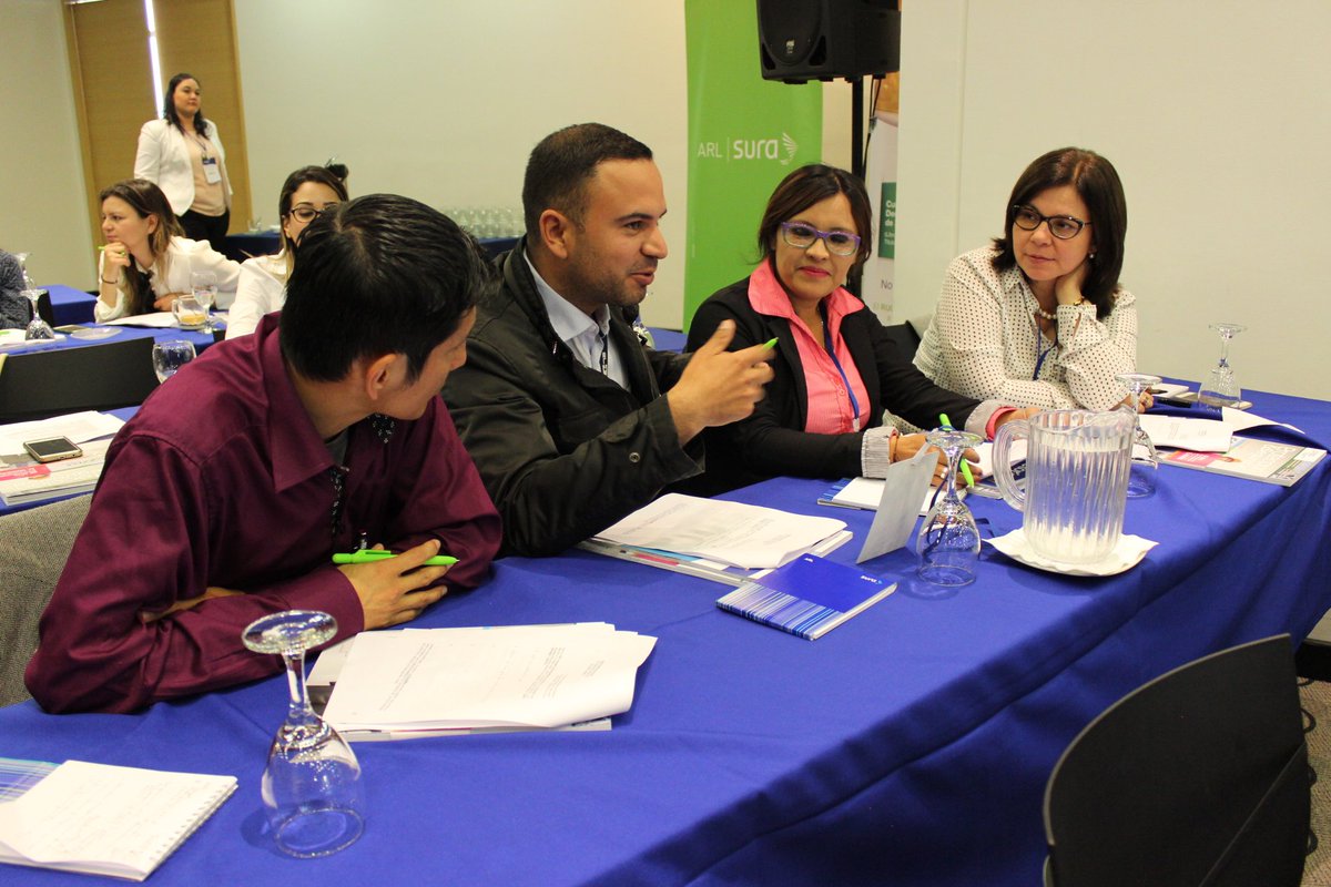 CCS_Colombia's tweet photo. Liderazgo sistémico cambia comportamiento desde el inconsciente generando conductas seguras y saludables #VICongresoCultura #HernánQuevedo https://t.co/XEPwImKIhM