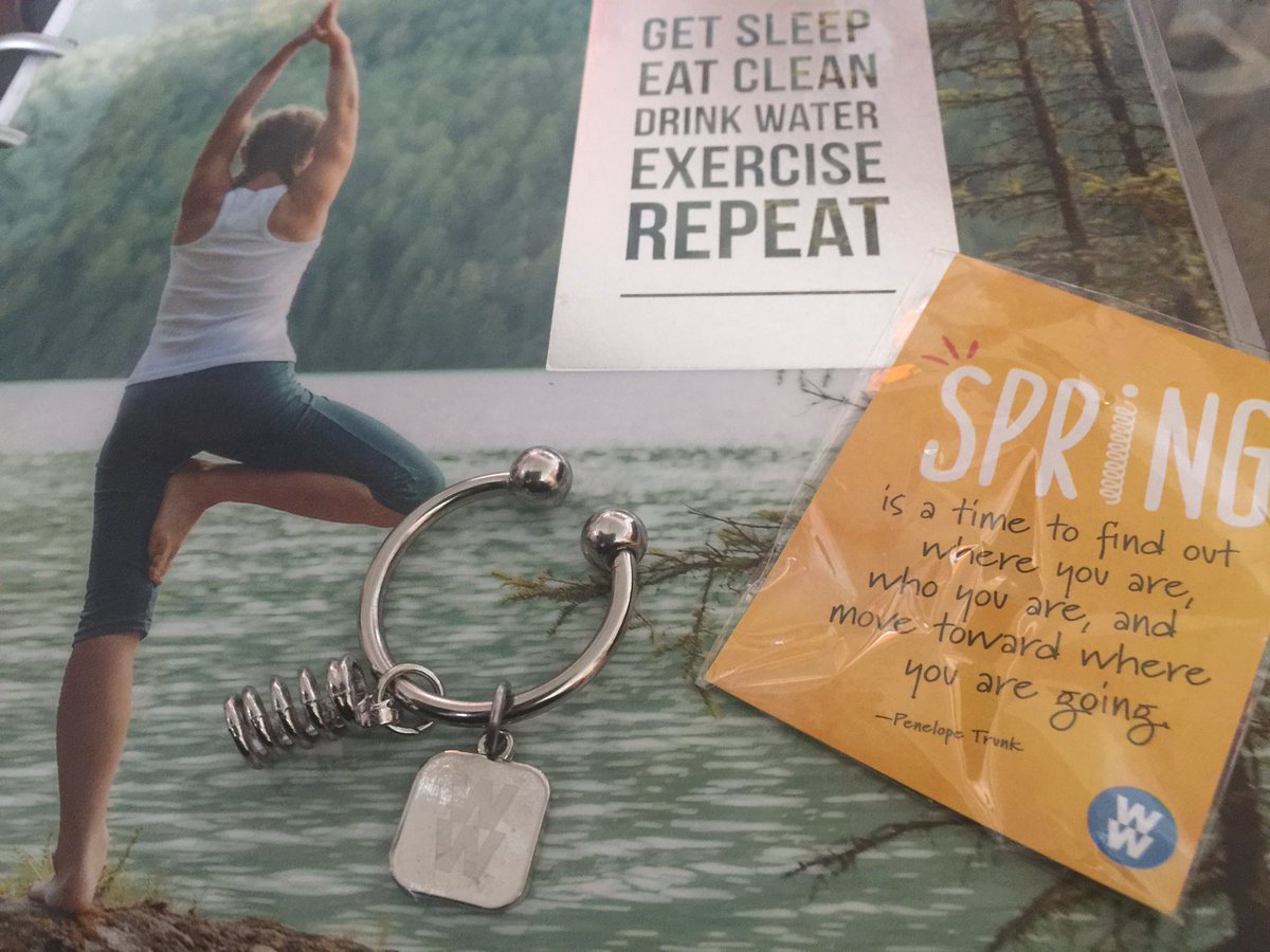 PamelaWithLove's tweet photo. Yay!!! So happy, lost 5.2 pounds at today's weigh - in, so happy! The plan works!!! Got my "Spring" charm today too! #weightloss #planworks https://t.co/TrzYhvtJkq