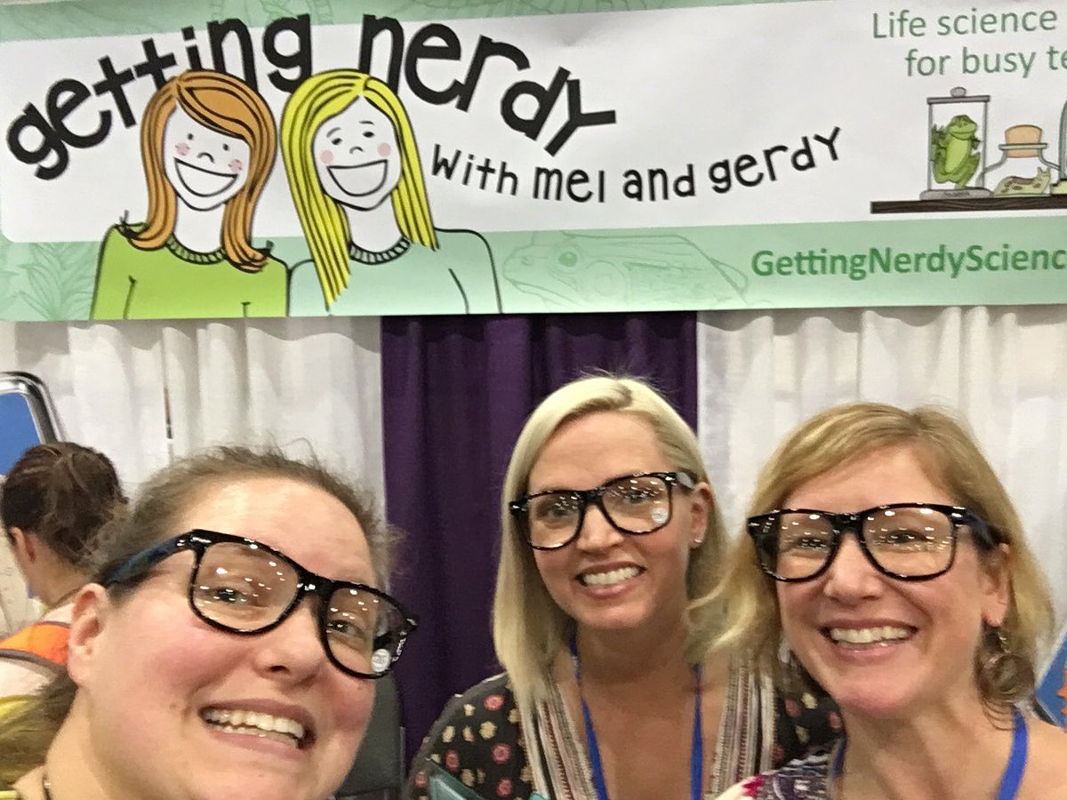 CarrieDePetris's tweet photo. #gettingnerdyscience #NSTA17 #paperdissections https://t.co/3edgT8yCCt