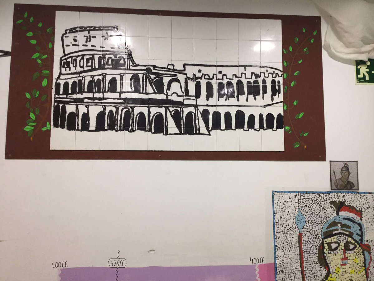 krolain09's tweet photo. Y por fin...el Coliseo terminado y colgado!!! #comomolamicole https://t.co/tKwafY97x6