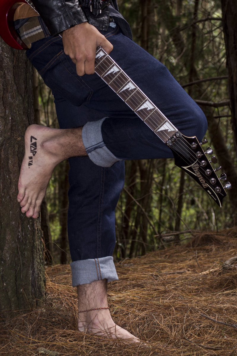 LoopBta's tweet image. @LoopBta  Somos  música que altera tus sentidos.