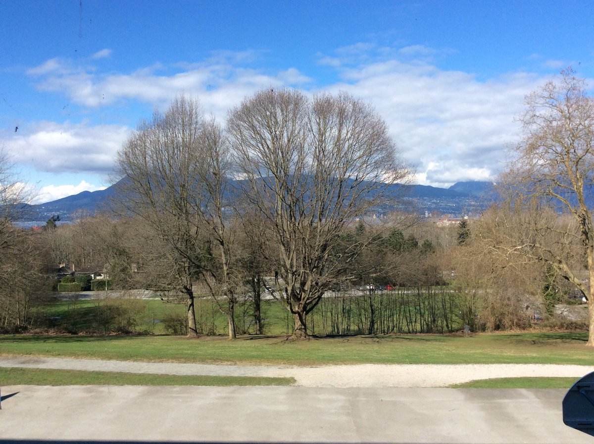 littlereys's tweet photo. @2ndgradeyall Vancouver is an amazing city! It has a great view. Our city is an urban community.  I love our city! 🌃 - Chloe https://t.co/138Qey52Dr