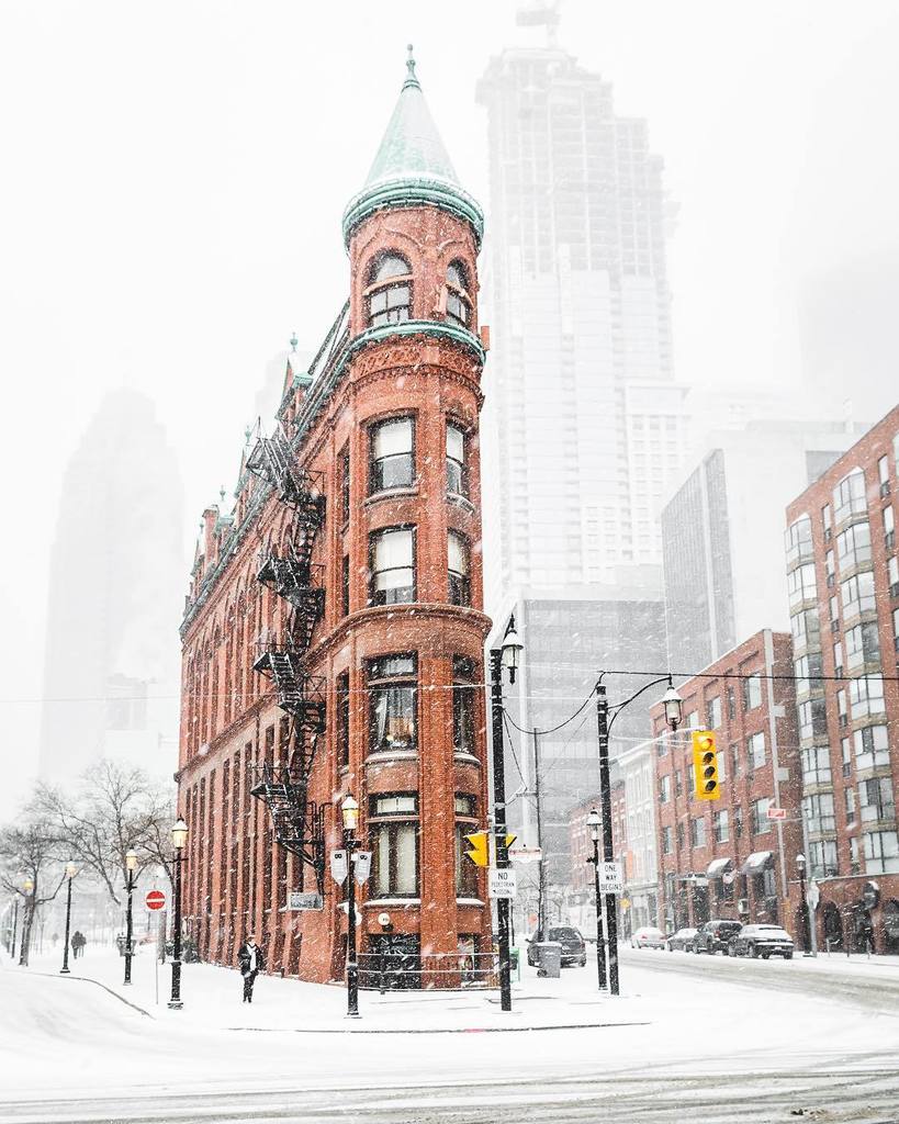 Relevant.  #toronto #suretostay 
c/o <a href="/re/">Re</a>.mark ift.tt/2noLtyi