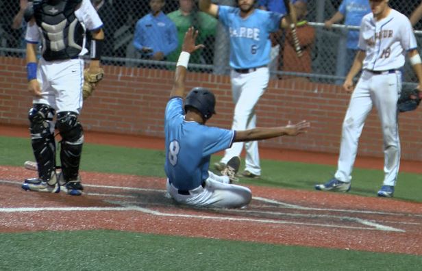 HIGHLIGHTS &amp; POSTGAME: Bucs' three-run seventh sends Barbe past Sulphur, 7-5
bit.ly/2ofcEiG 
#SWLApreps <a href="/BarbeBaseball16/">Barbe Baseball</a>