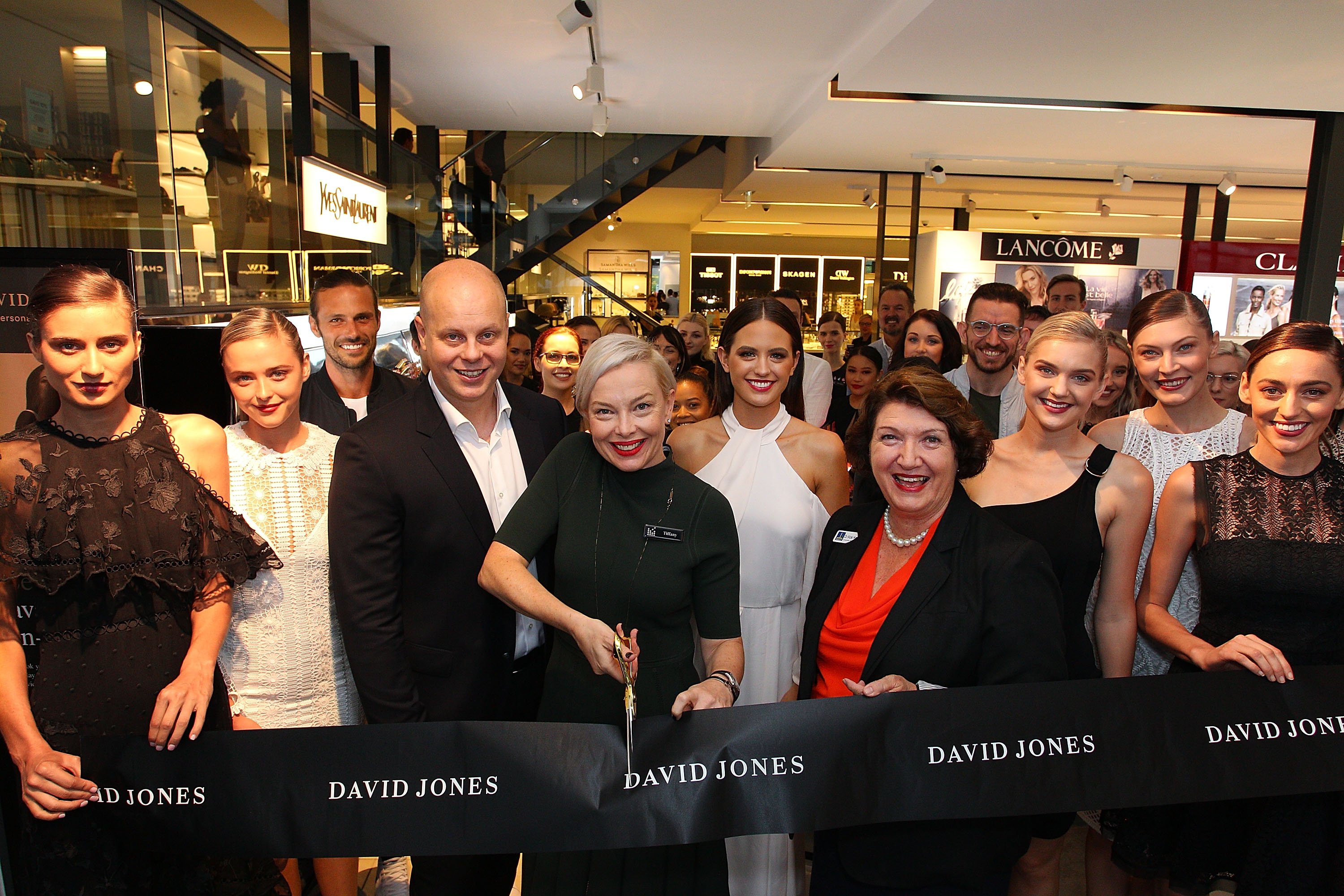 David Jones (@DavidJonesStore) / X