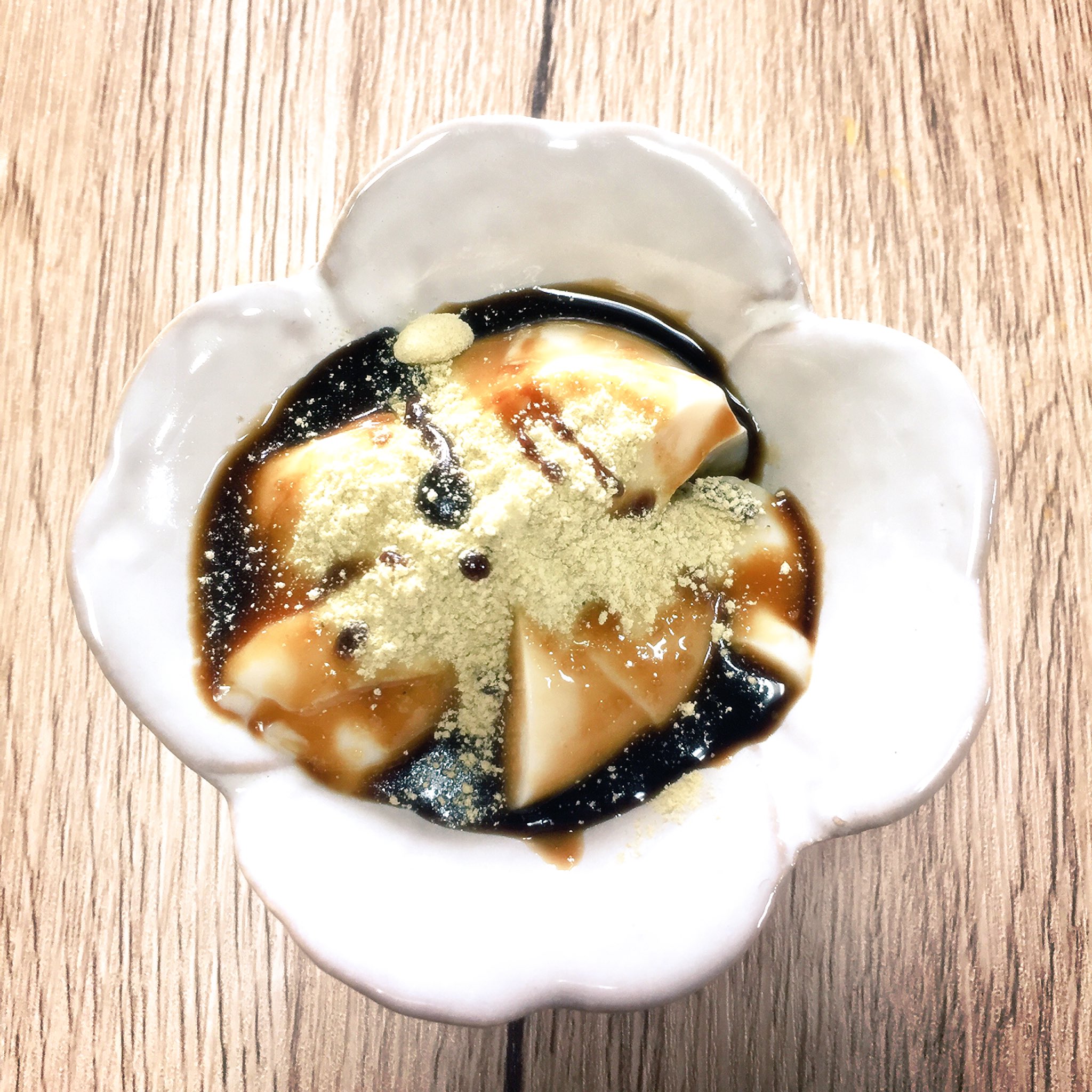 تويتر Maitsun A على تويتر お手製豆乳花 豆乳 とゼラチン10 1の割合が最高にトロっとする 本物はゼラチンで作るのかわからんけど 今回は豆乳500ccとゼラチン5g 小中学校のころに食べたやつに似てる うまー 懐かしい もう売ってないのかなー ちょっと高いけど
