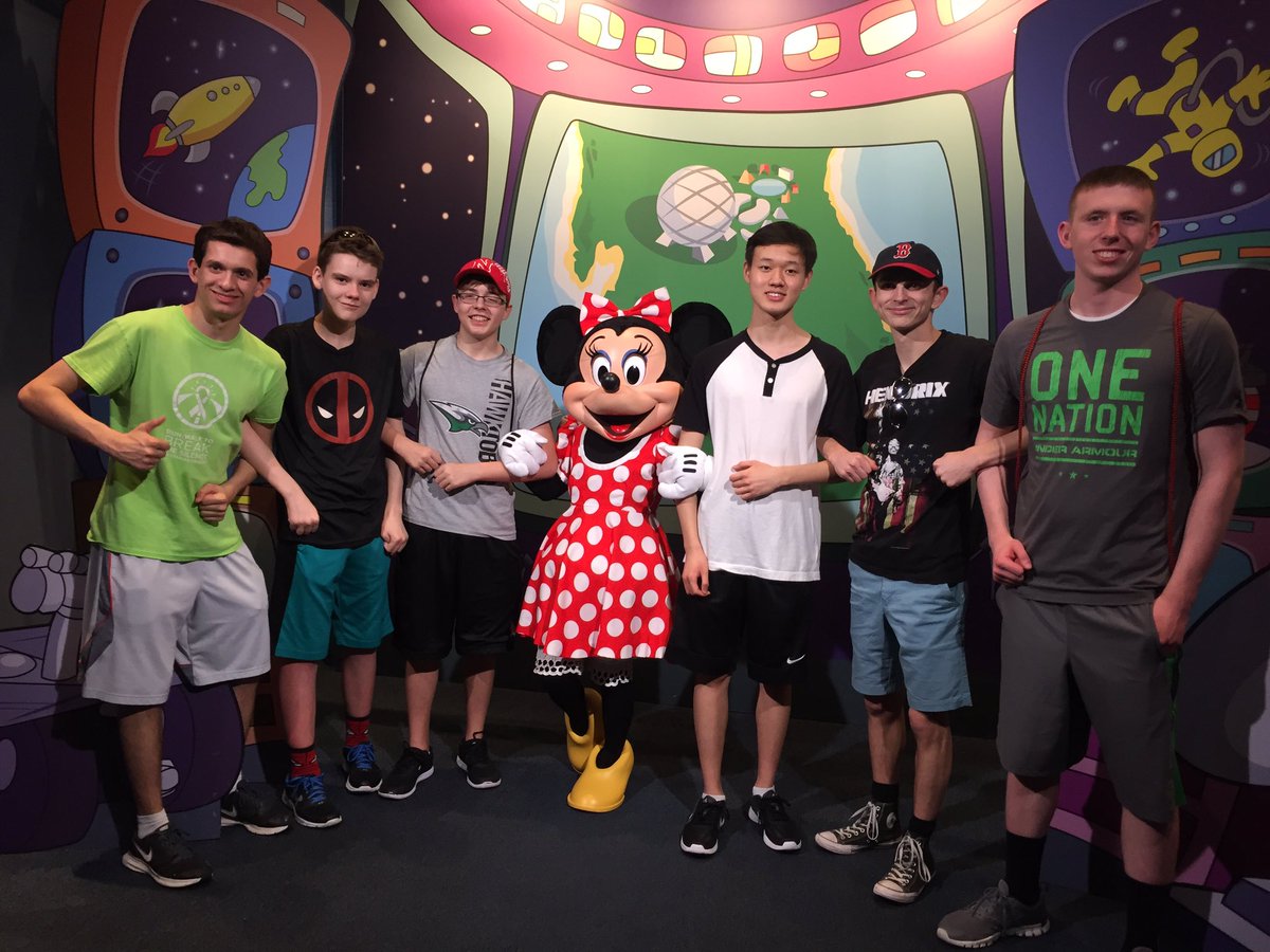 SkuttBand's tweet photo. Great first day at Orlando! https://t.co/3RaF5ubTUT