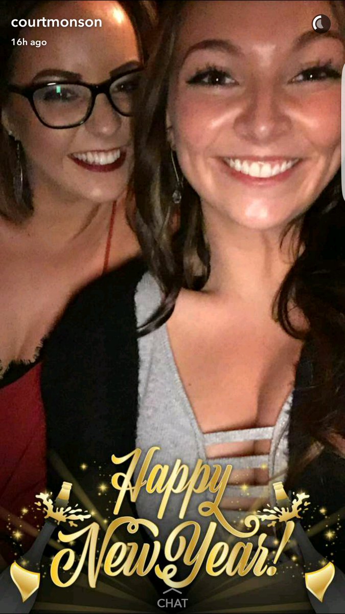 taylorleinen's tweet photo. Happy 21st to my tumbling bestie😄 hope you have a great night tonight!!❤🍻 https://t.co/gkhBkzIxcB