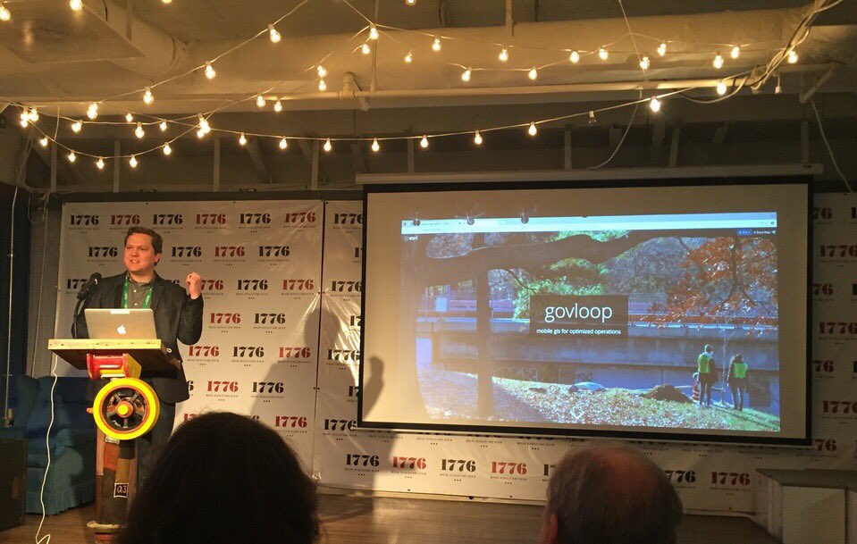 blueraster's tweet photo. Earl Eutsler of @DDOTDC presenting about mobile collection and #GIS at the @GovLoop #MapUp https://t.co/0o3KQNBgEB