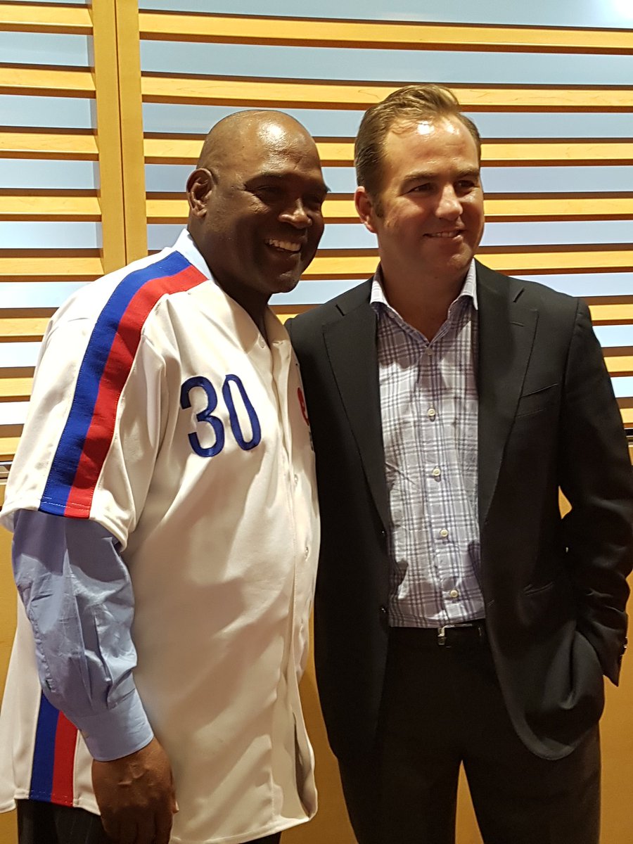 CanadiensMTL's tweet photo. .@TimRaines30 @GMolsonCHC 📸#GoHabsGo #GoExpos https://t.co/lSSyFAcnpx