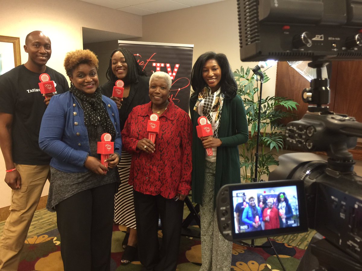 GetTVReady's tweet photo. Our #GetTVReady clients ROCK! Become A Guest Expert on TV Workshop- March 2017 🎬 #GuestExperts #TVExperts @GlenNetaGriffin @PositivePressPR https://t.co/qfwCuHYDyb