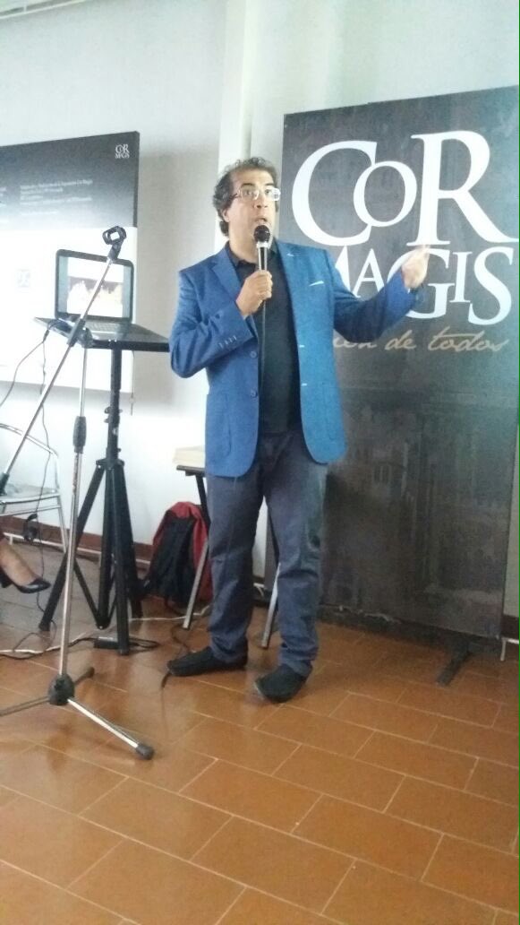 CDOVenezuela's tweet photo. En el encuentro con el Embajador Silvio Mignano "El Bien común y el arte de Lorenzetti" en el @IICdeCaracas #CorMagis https://t.co/KSU2fp3T33