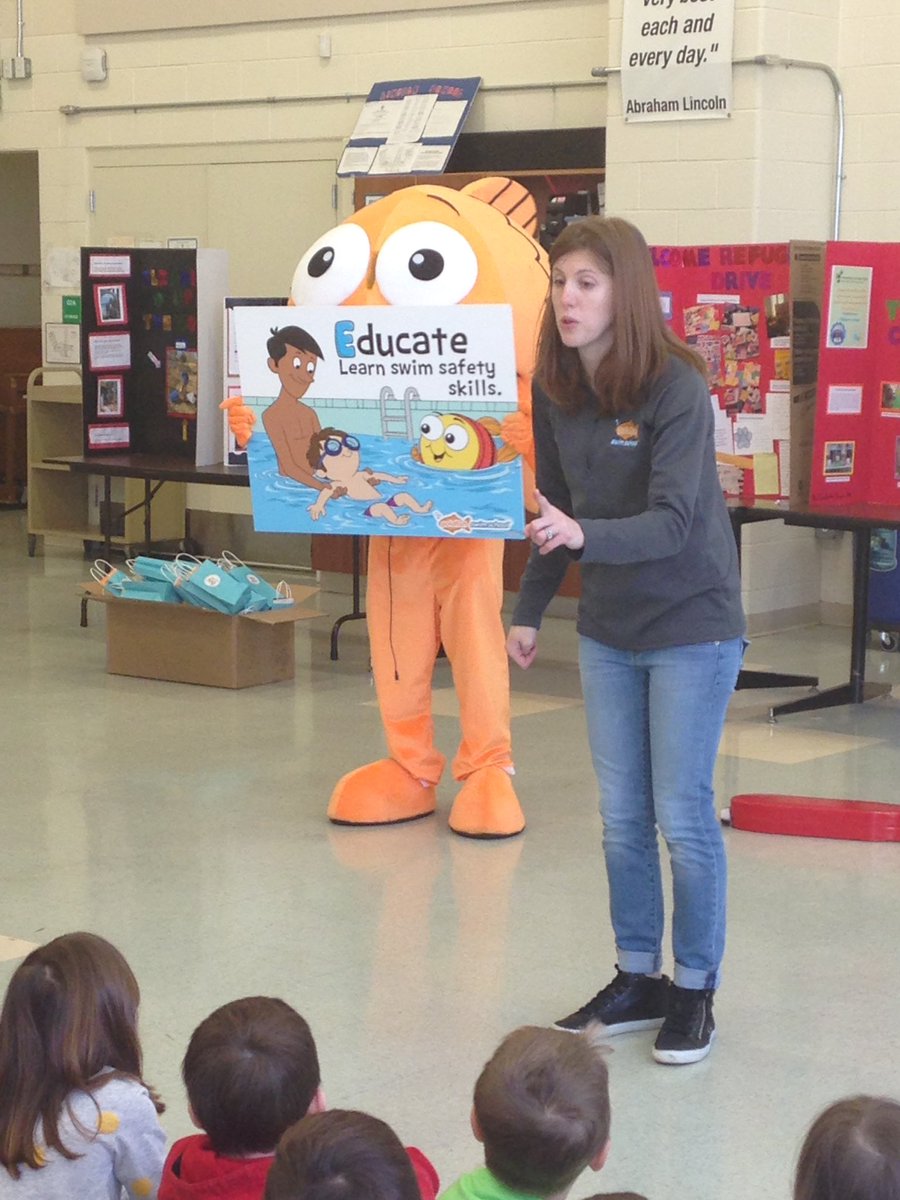 KLincolnSchool's tweet photo. Goldfish Swim School in Wyckoff did an amazing job educating our kindergarteners about the importance of water safety. Thank you, Ms. Renee! https://t.co/hEuD3dkI7t