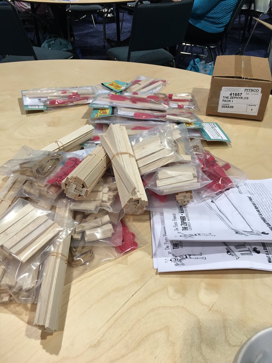 martajgraves's tweet photo. Getting our engineering on #NSTA17 #opshares @jkudlacekOPUSD @MedeaCreekMS @oakparkusd @Hell2Teach https://t.co/vYBHHdQZgu