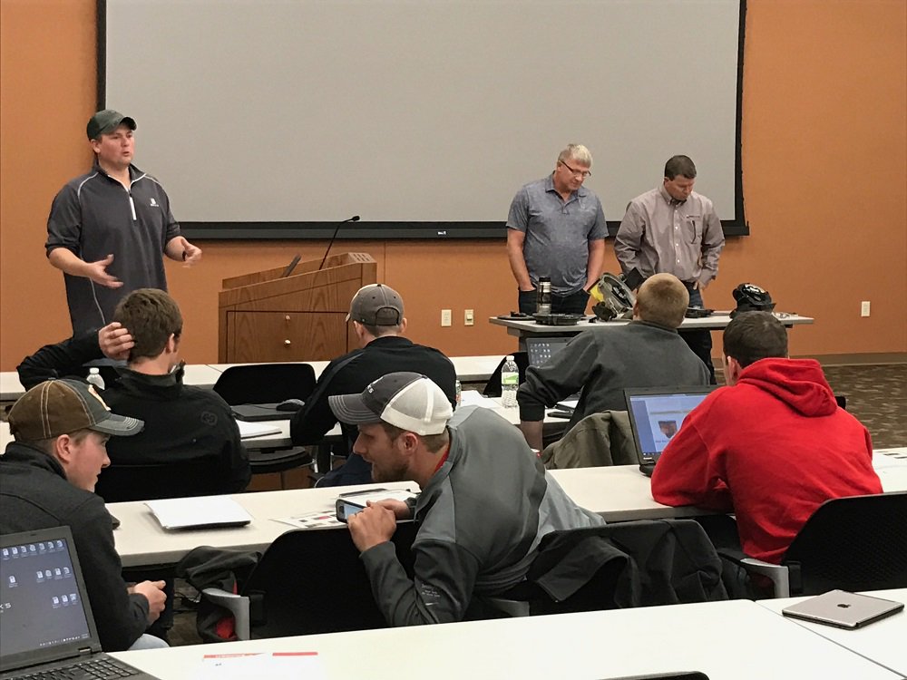 BecksHybrids's tweet photo. #BecksPFR, seed advisors &amp; agronomists in Iowa were busy today talking agronomy, planter meter care, &amp; monitor/data transfer. #plantingprep https://t.co/7WPUAJ1bLD