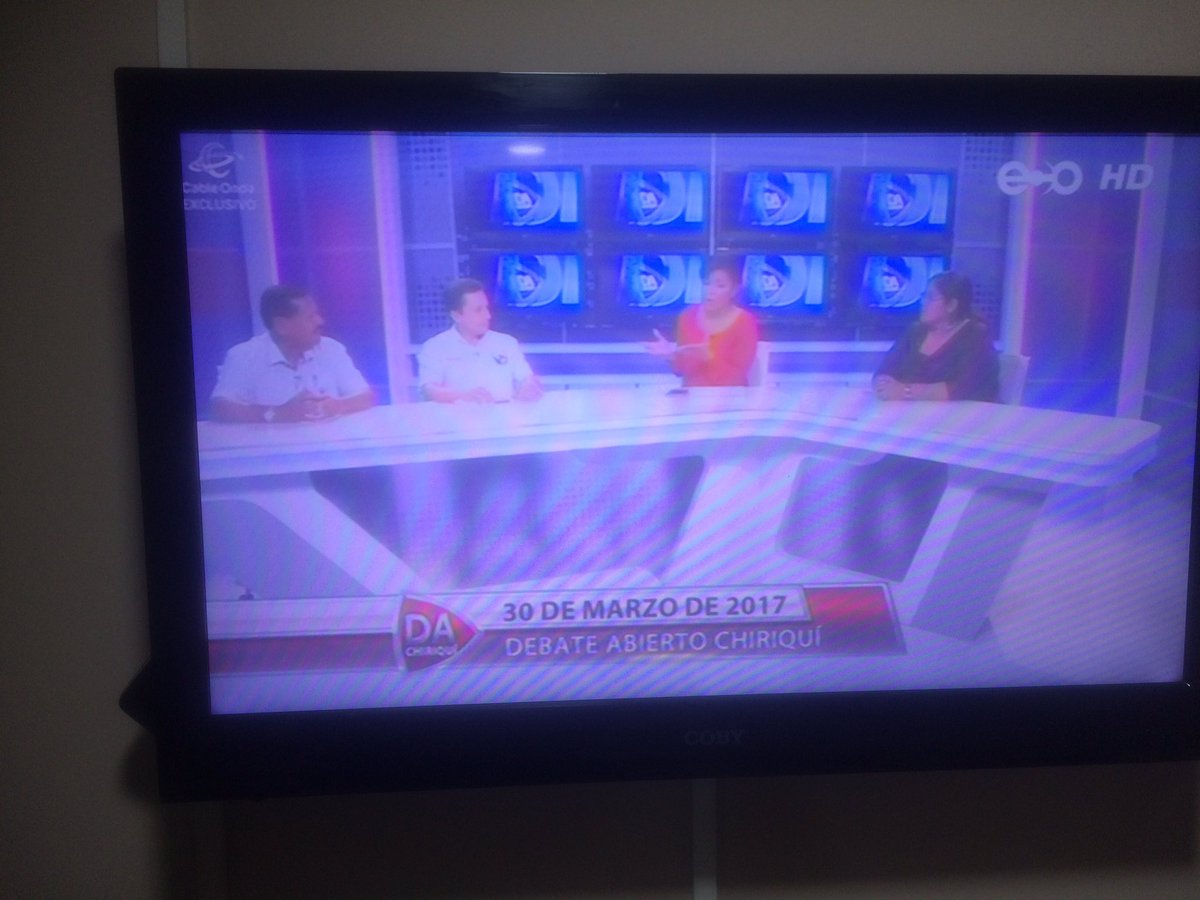 Miembros de la <a href="/plataforgirdbug/">PlataformaGirdBugaba</a> en el programa <a href="/Debate_Abierto/">Debate Abierto</a> Chiriqui