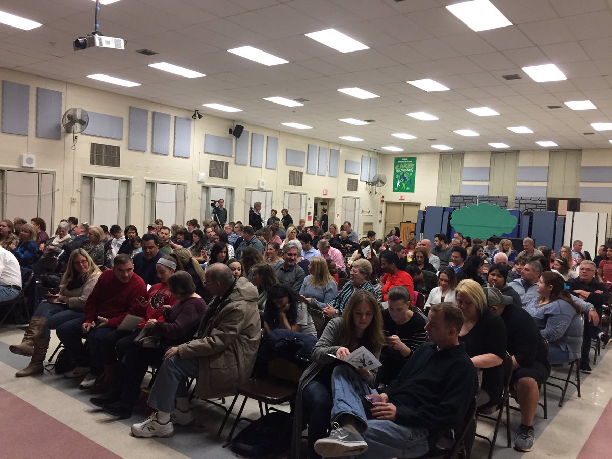 HillsideIntPTO's tweet photo. Its a packed house at Hillside for The Witches! Break a leg! https://t.co/7CZnyyhjd5