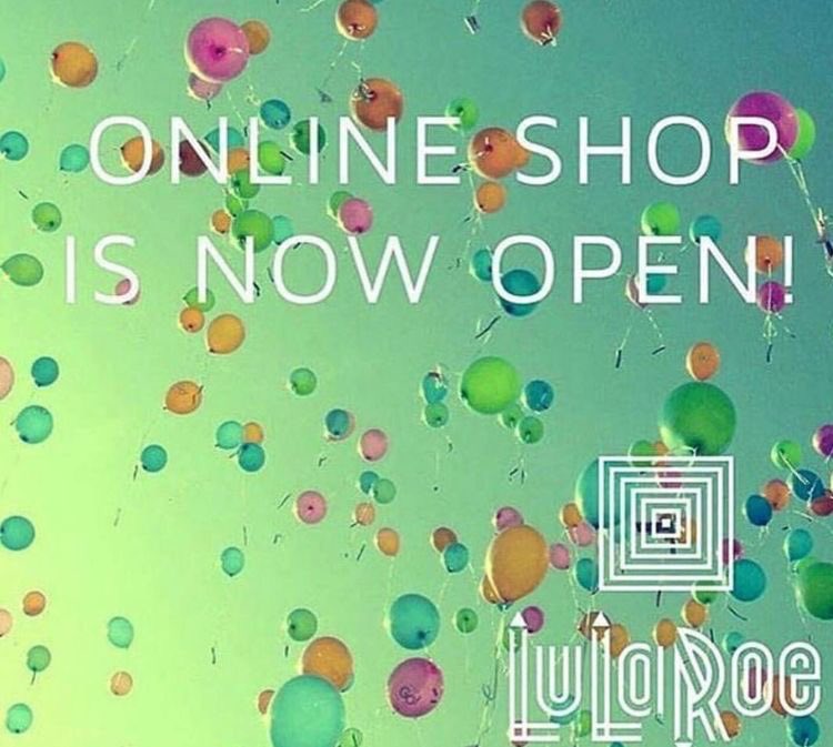 lularoe_serena's tweet photo. Party going on now! https://t.co/3JYtTlY6WA #rwm #onlineshopping #momboss #girlboss #momprenuer #spring #leggings https://t.co/WotEDhSwcl