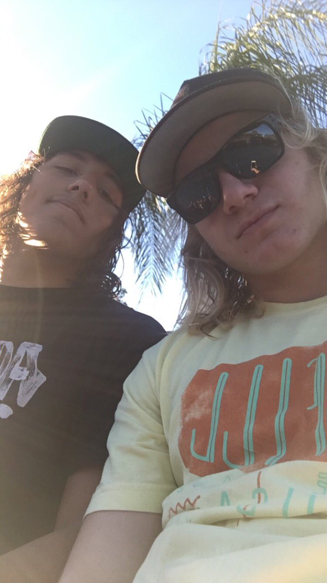 TevinTgue's tweet photo. Happy birthday to my boy joe!!! You always a real one 💯 https://t.co/sIe9QFvc0D