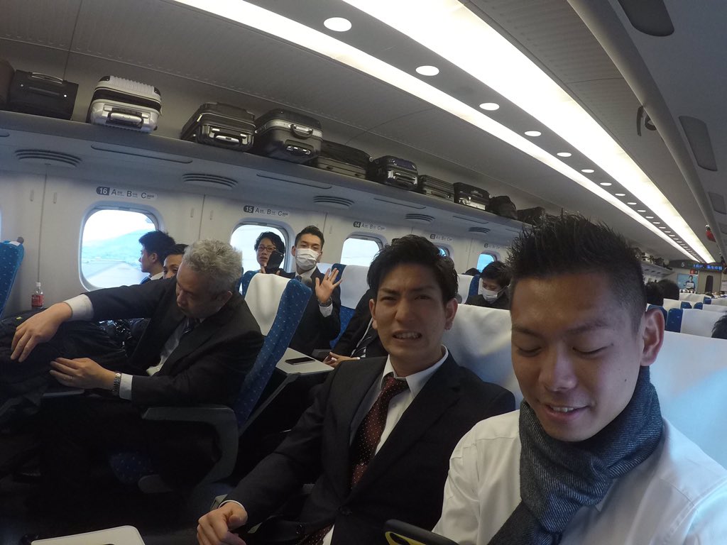 kazuma_yamakawa's tweet photo. 東京向かってるよん( ^ω^ )
しっかり時間有効活用しよっ!
#81std 的に言うと、stoic( ̄▽ ̄) https://t.co/eBlsHMCVGz