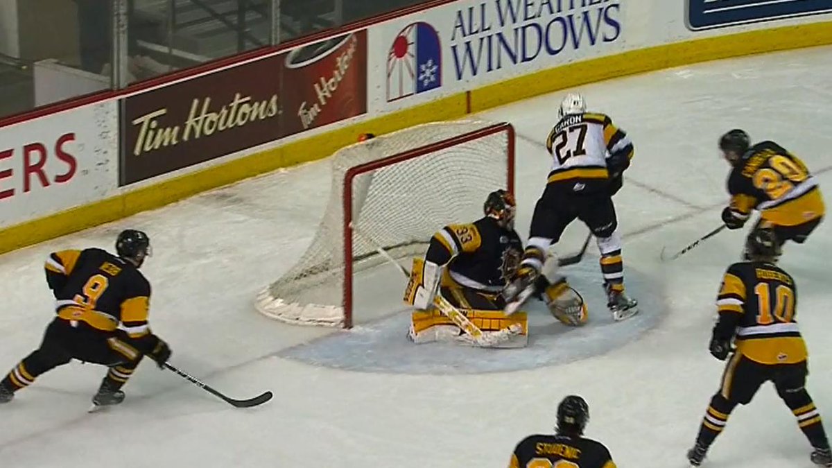#GottaSeeIt - <a href="/KingstonFronts/">Kingston Frontenacs</a> Cody Caron goes end-to-end with ease to score a beauty. sprtsnt.ca/2oeTGJj
