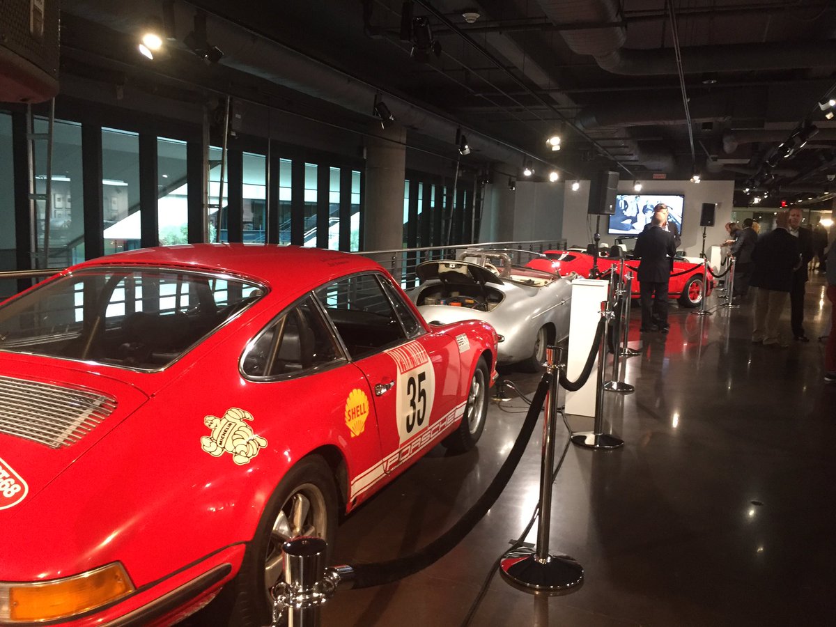 ButtonItUp's tweet image. MAC event at the Porsche Experience!  Great event!