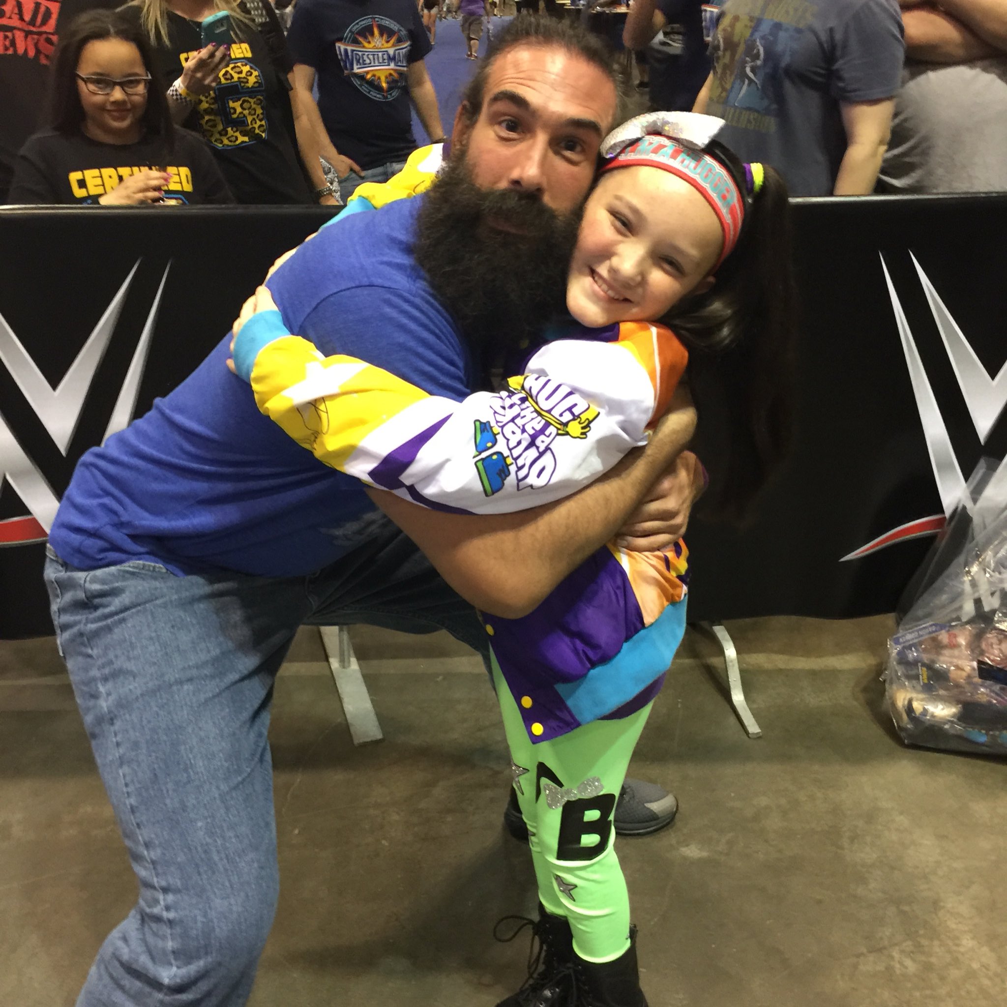 C8NX3S-UMAIVUxw.jpg:large