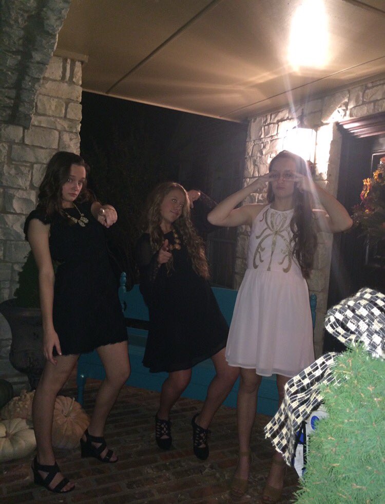 AleeBrewer's tweet photo. Happy 18th Birthday to my all time favorite twins! Thanks for being my go to gals for the past 7 years!  love you forever Jorsica 🎉❤️❤️ https://t.co/IR43ZGtifq