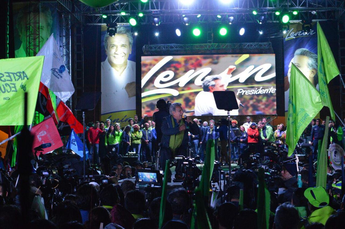 35MOVER's tweet photo. .@Lenin: “Impulsaremos a la juventud con préstamos fáciles para que lleven a cabo sus ideas y cumplan sus sueños”. #YoVotoPorLenín https://t.co/NXjqdOPP1w