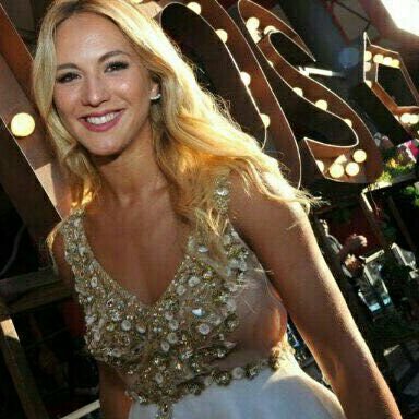 wachapiola012's tweet photo. Fuerzas en éstas Flor❤ En las buenas y en las malas. Sos el mejor ejemplo. Te amo @flor_vigna https://t.co/P92ORN0Bz3