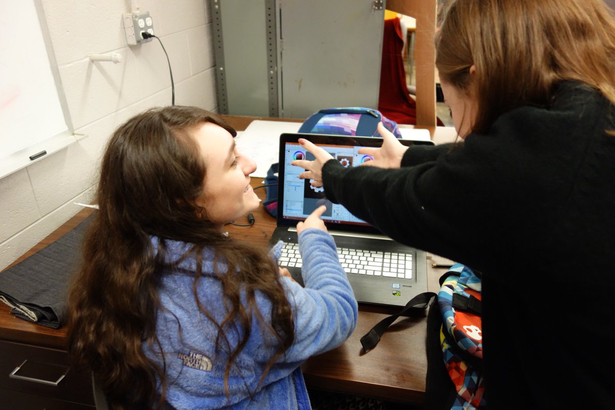 #ThrowbackThursday to the art team’s process of designing our logo! The roasting method: although a bit inefficient, it’s always hysterical🔥