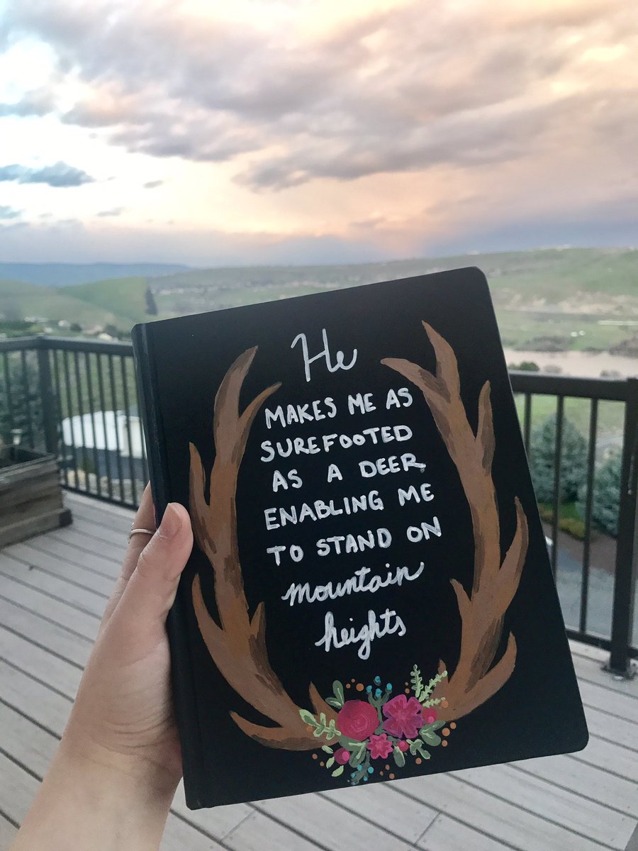 kyleejburleigh's tweet photo. such a fun project☺️ #custombible https://t.co/TaDdncrdw3