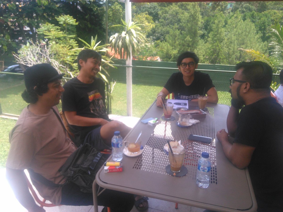 Sarapan <a href="/kiputih1/">awanputih</a> bersama asra, kang Jimmy Ouval &amp; kang didit