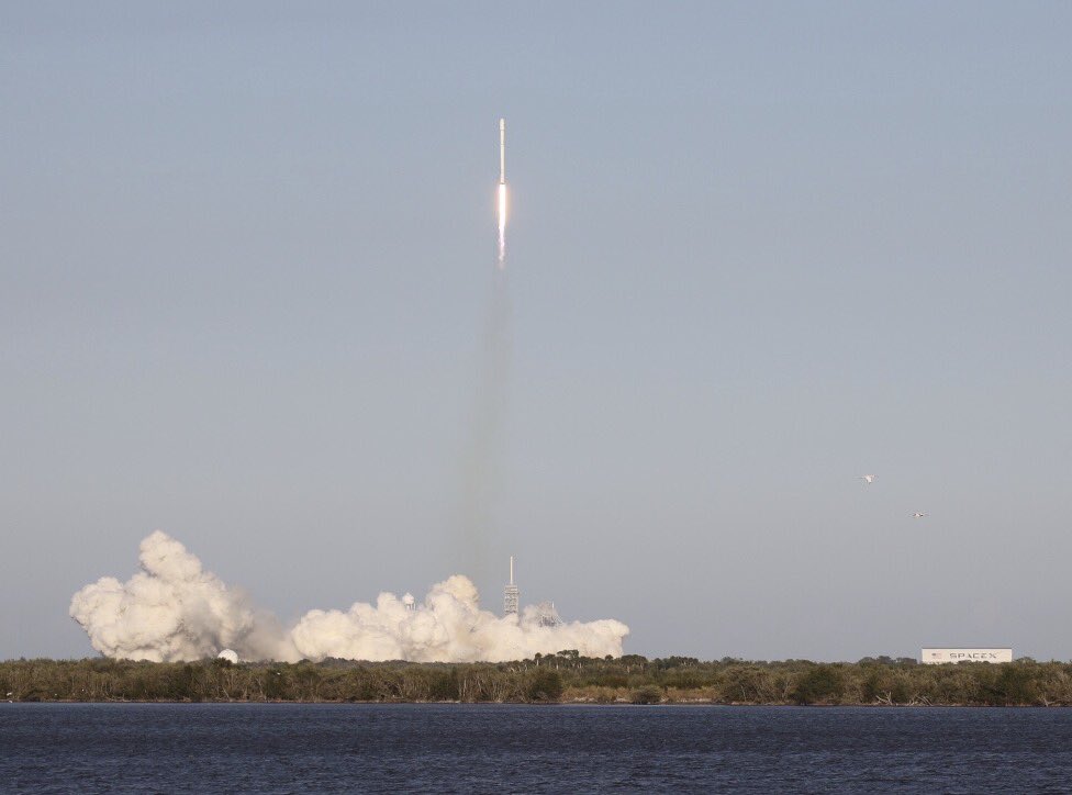 grayner01's tweet image. Onsite for successful launch of #SpaceX #SES10 - What an amazing success!  Congratulations SpaceX team &amp;amp; Elon Musk!