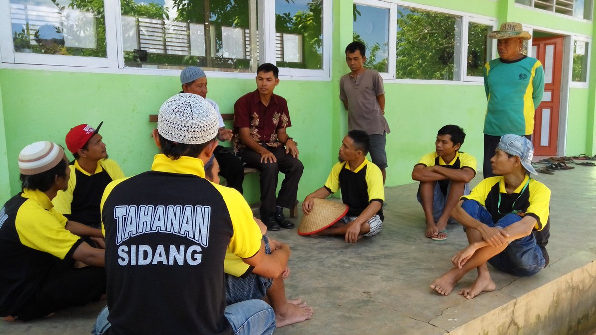 Karsunanda03's tweet photo. Penyuluhan Pembenihan ikan lele di Lapas Kota Solok Berbagi untuk mengisi waktu @puslatluhkp @BudidayaKKP @susipudjiastuti @PPBPUSLUHDAYAKP https://t.co/TNSuazU4sh